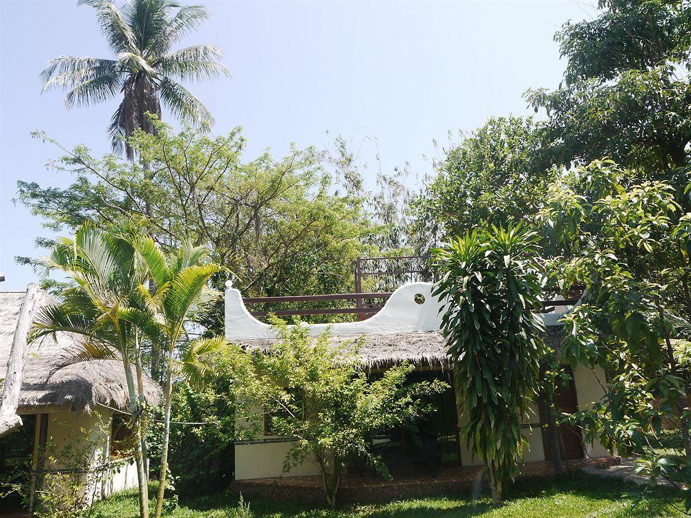 Le Flamboyant Resort Kep Exterior photo